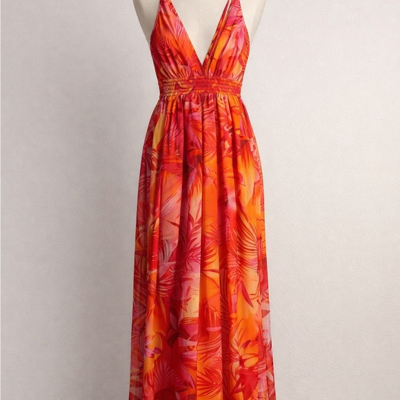 Dresses & Skirts - Vibrant Red-Orange Tropical Print V-Neck Maxi Dress AKIRA